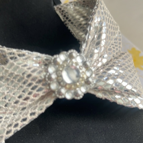 Yellow Box Silver wedge sandal, new. - Picture 2 of 7